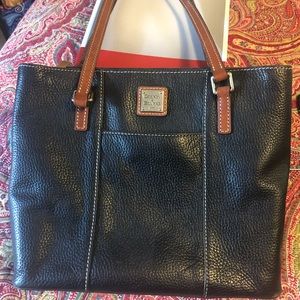 Dooney and Bourke shoulder bag